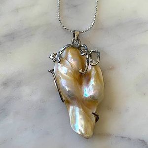 Vintage Pearl Silver Filigree Pendant Necklace